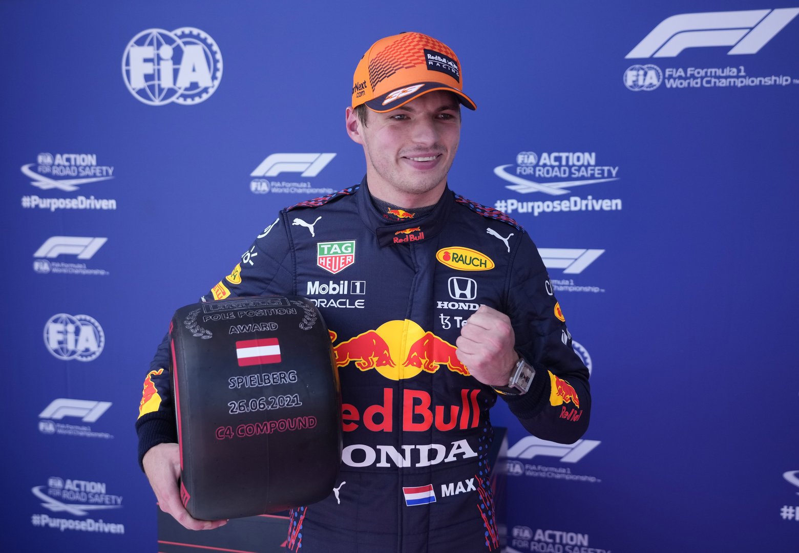 image Verstappen storms to front of Styrian Grand Prix grid with another F1 pole