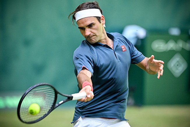 image Federer loses to Auger-Aliassime in Halle