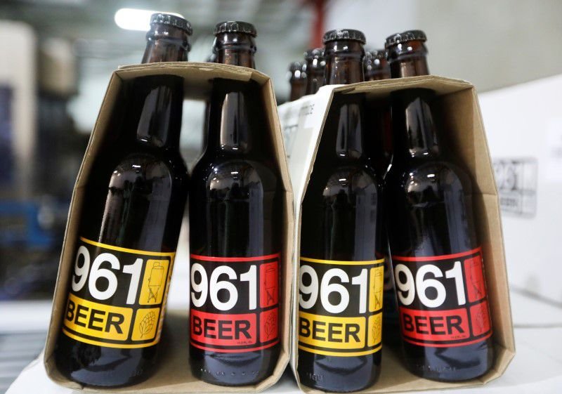image Lebanese opt for beer over banks