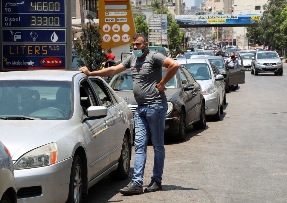 image Lebanon approves financing fuel imports at weaker exchange rate