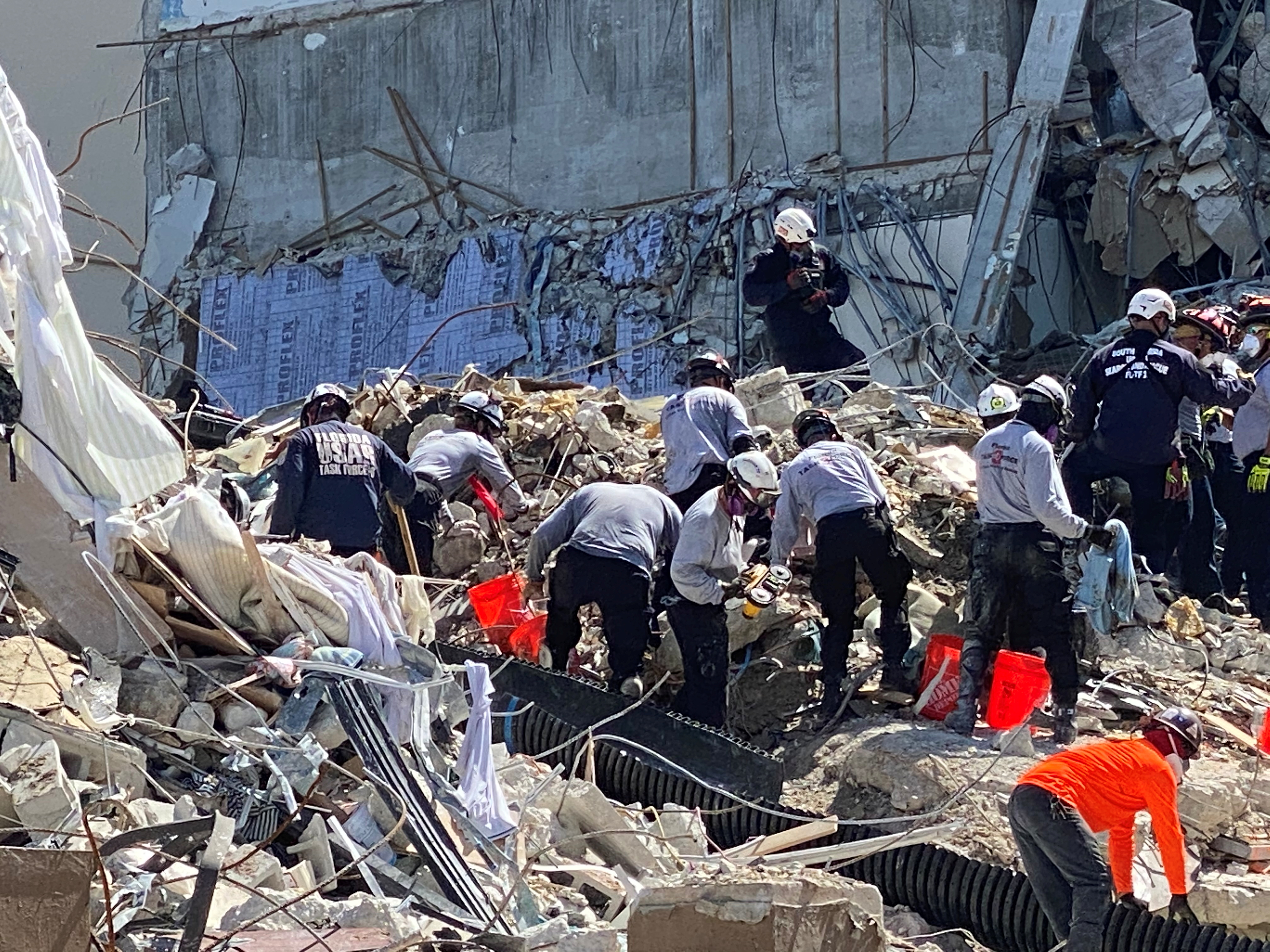 image Hopes fade for scores missing under Florida condo rubble as search enters 6th day