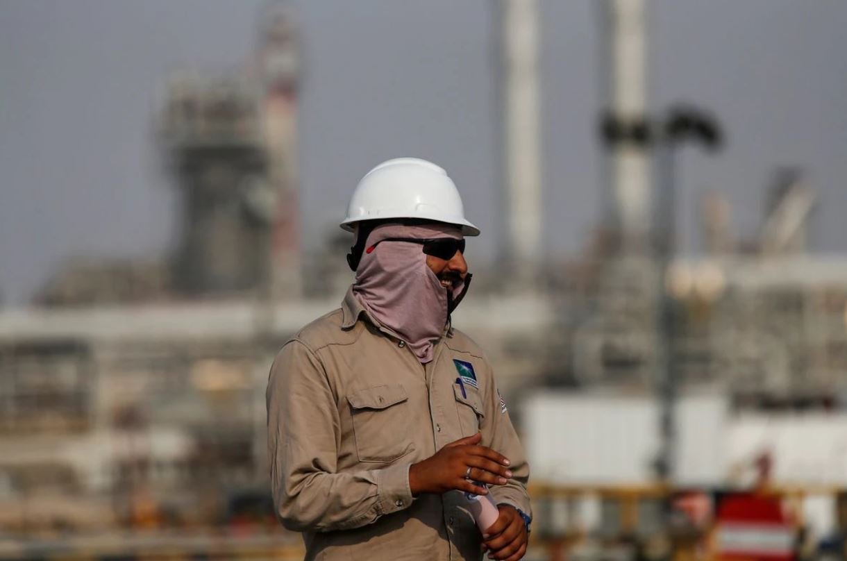 image Gulf states will take at least 10 years to end oil dependence &#8211; Moody&#8217;s