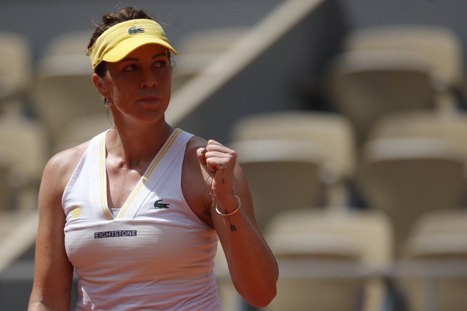 image Pavlyuchenkova rolls back the years in Paris to reach last eight