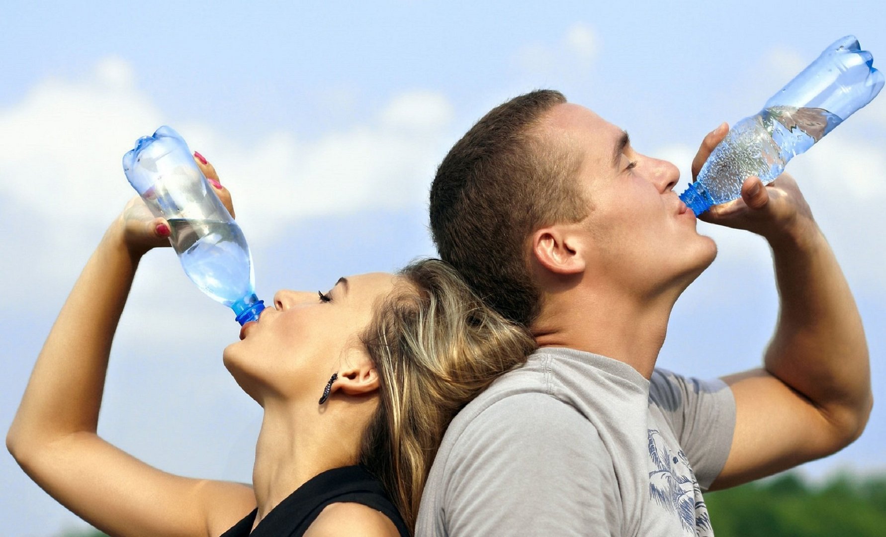 image How to drink more water daily &#8211; tips to make it easier