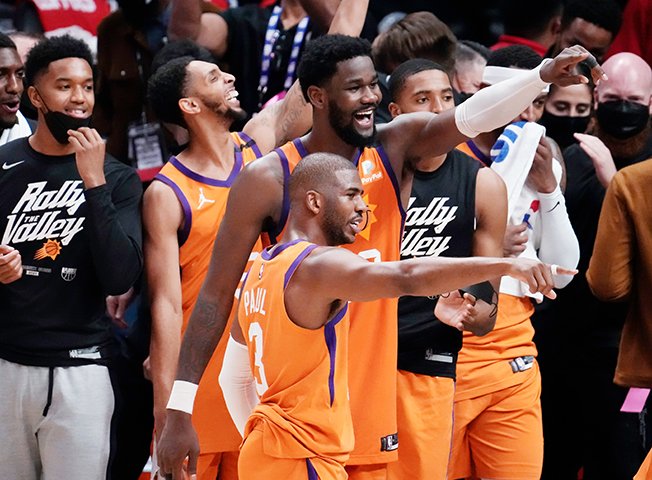 image Phoenix Suns reach first NBA Finals since 1993