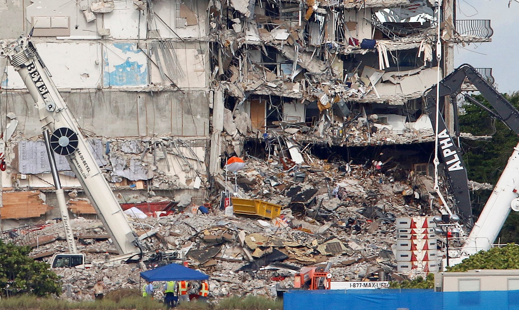 image Death toll rises as 7-year-old found in ruins of Florida condo collapse