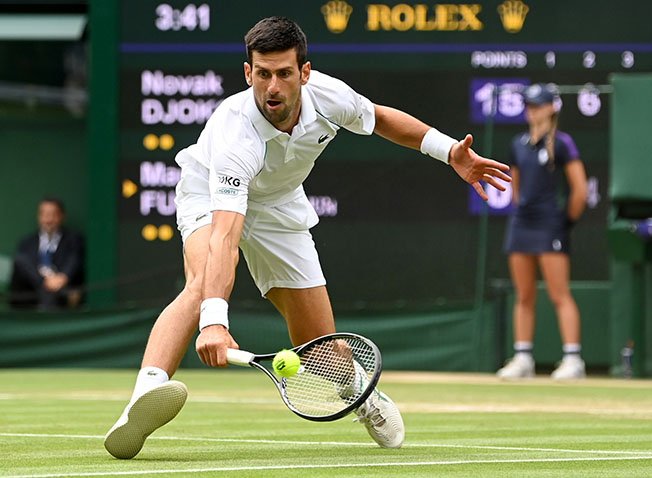 image Djokovic ends Fucsovics run to reach 10th Wimbledon semi