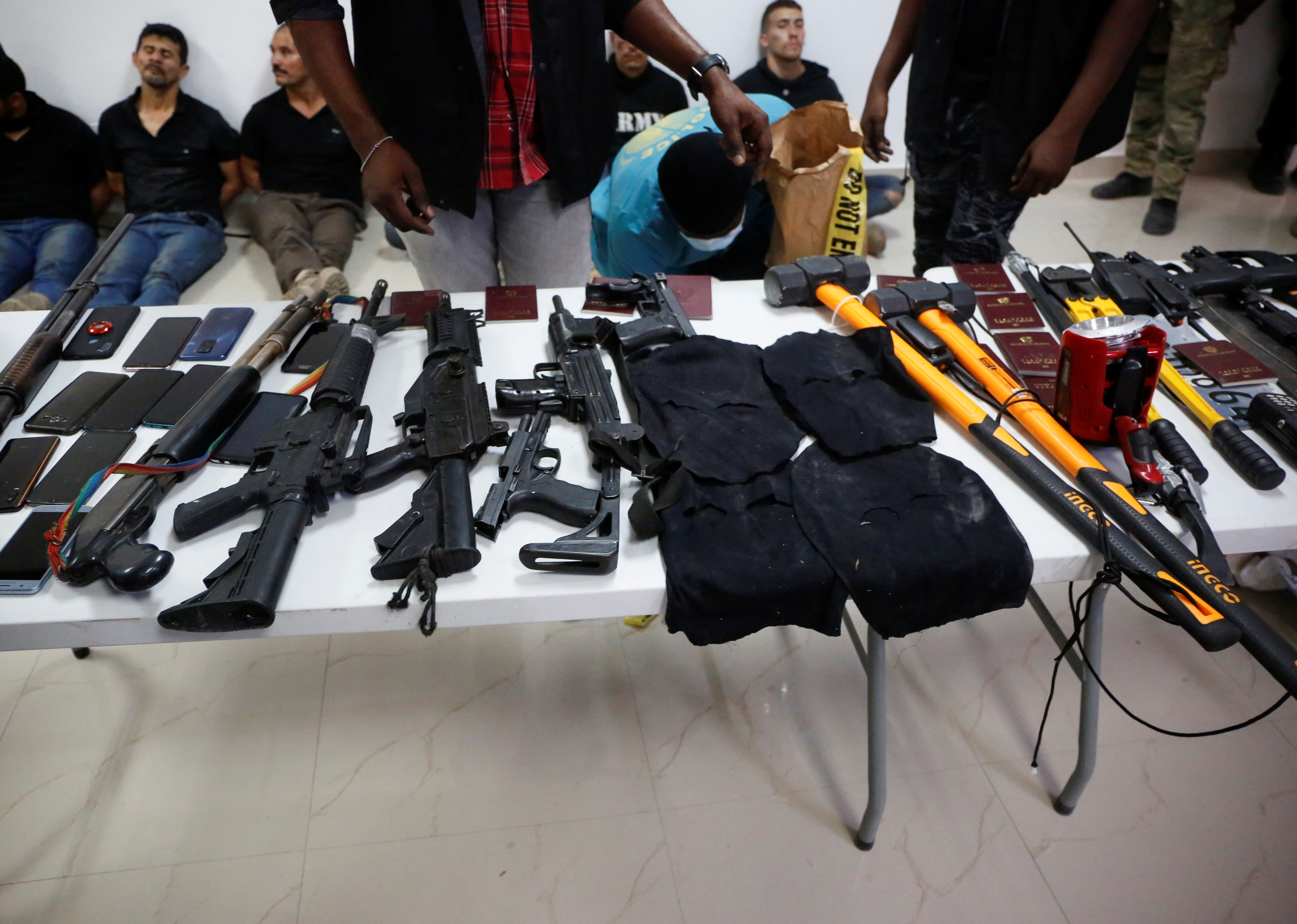image Ex-Colombian military, Haitian Americans suspected in killing of Haiti president