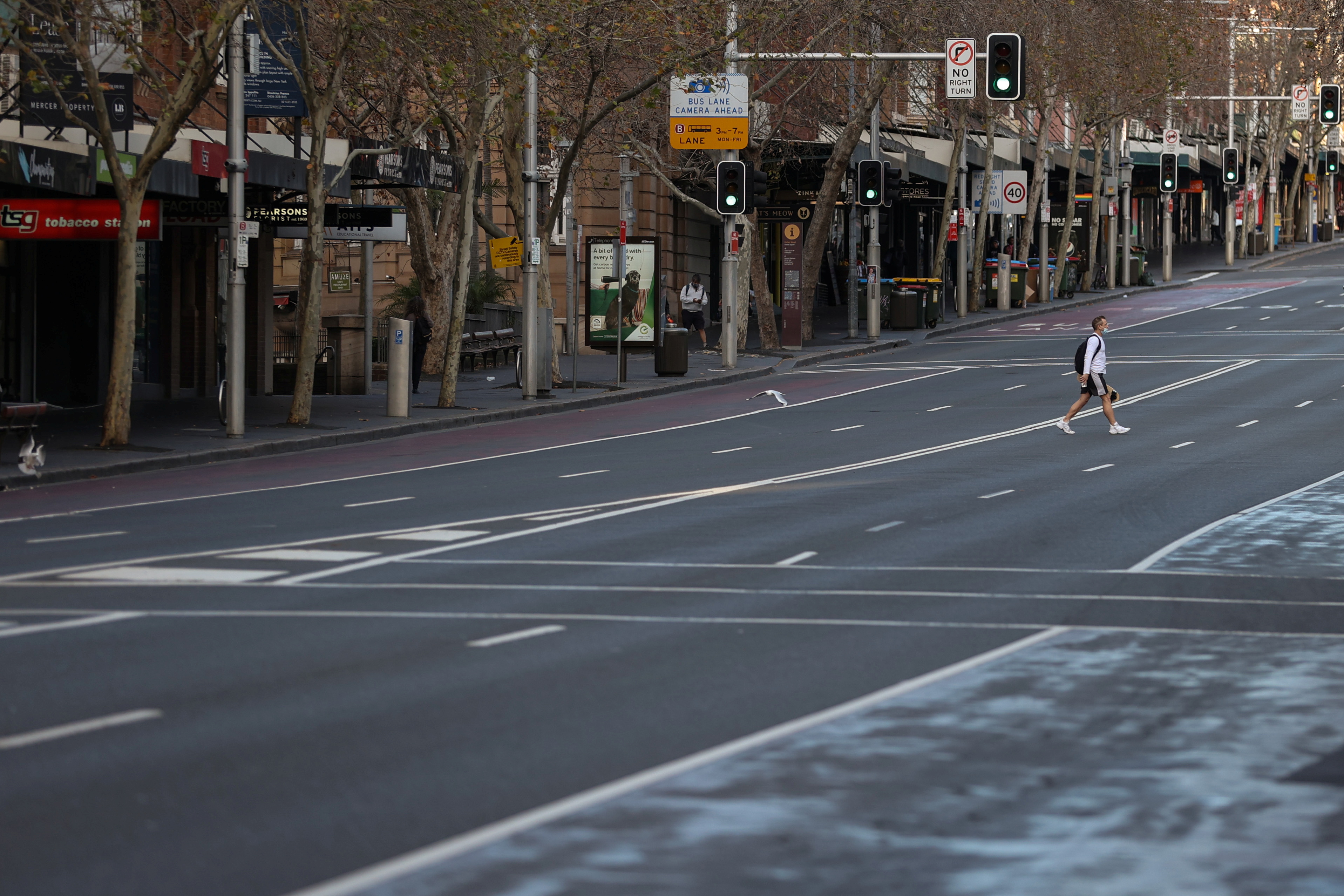 image Sydney readies for the army as lockdown fails to squash Delta outbreak