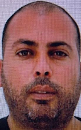 image Police seeking suspect in court arson