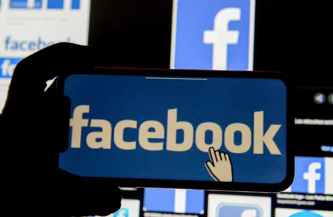 image EU watchdog rejects call to ban Facebook from processing WhatsApp user data
