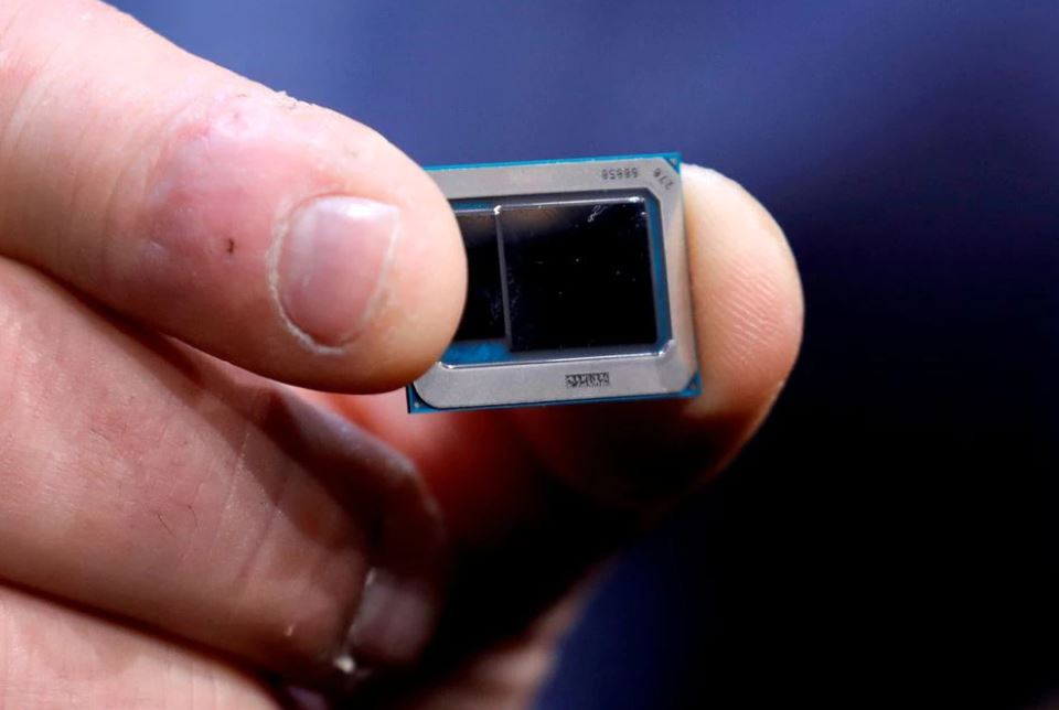 image Intel to build Qualcomm chips, aims to catch foundry rivals by 2025
