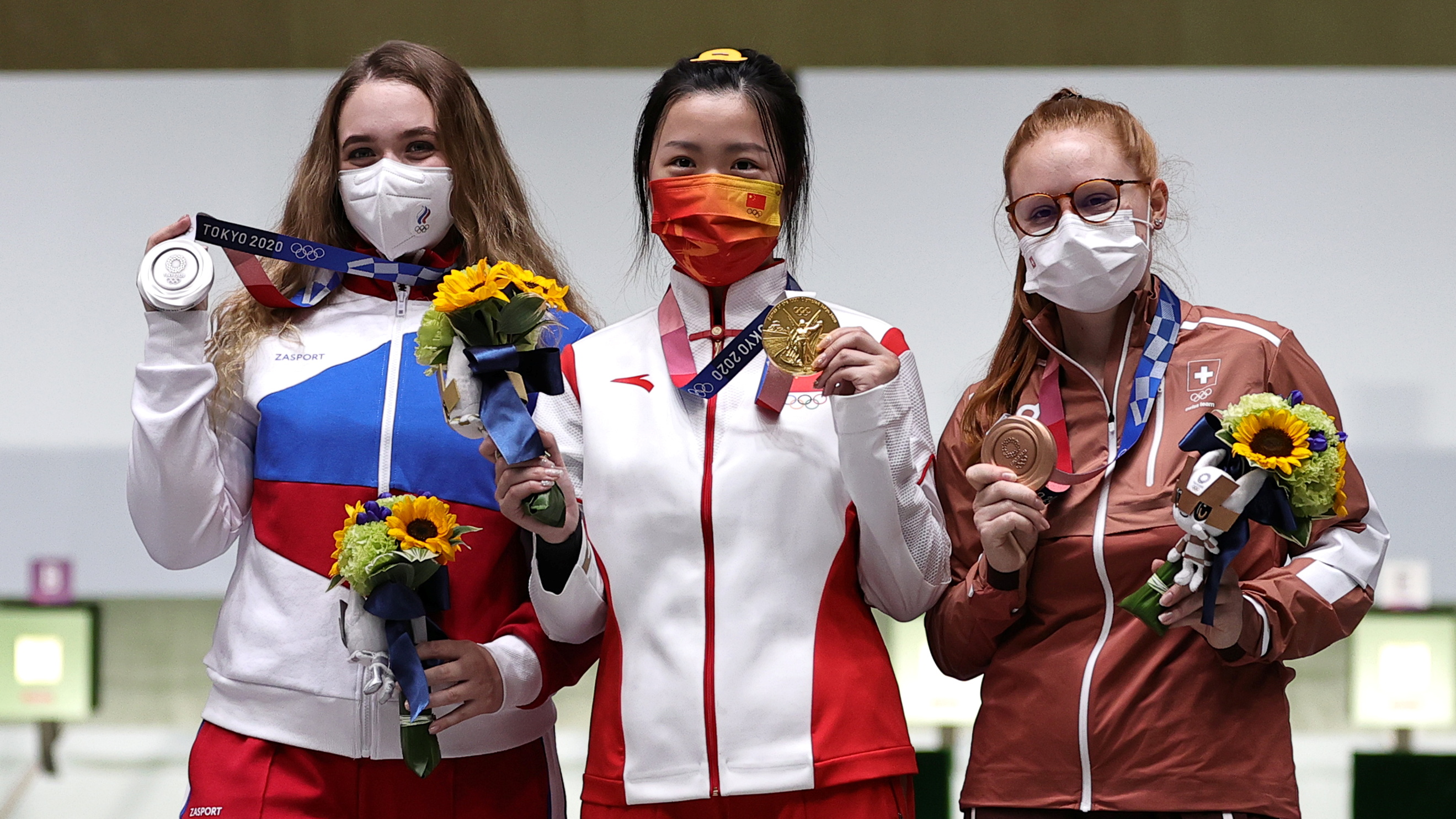 image China&#8217;s Yang wins battle of nerves to claim Tokyo&#8217;s first gold