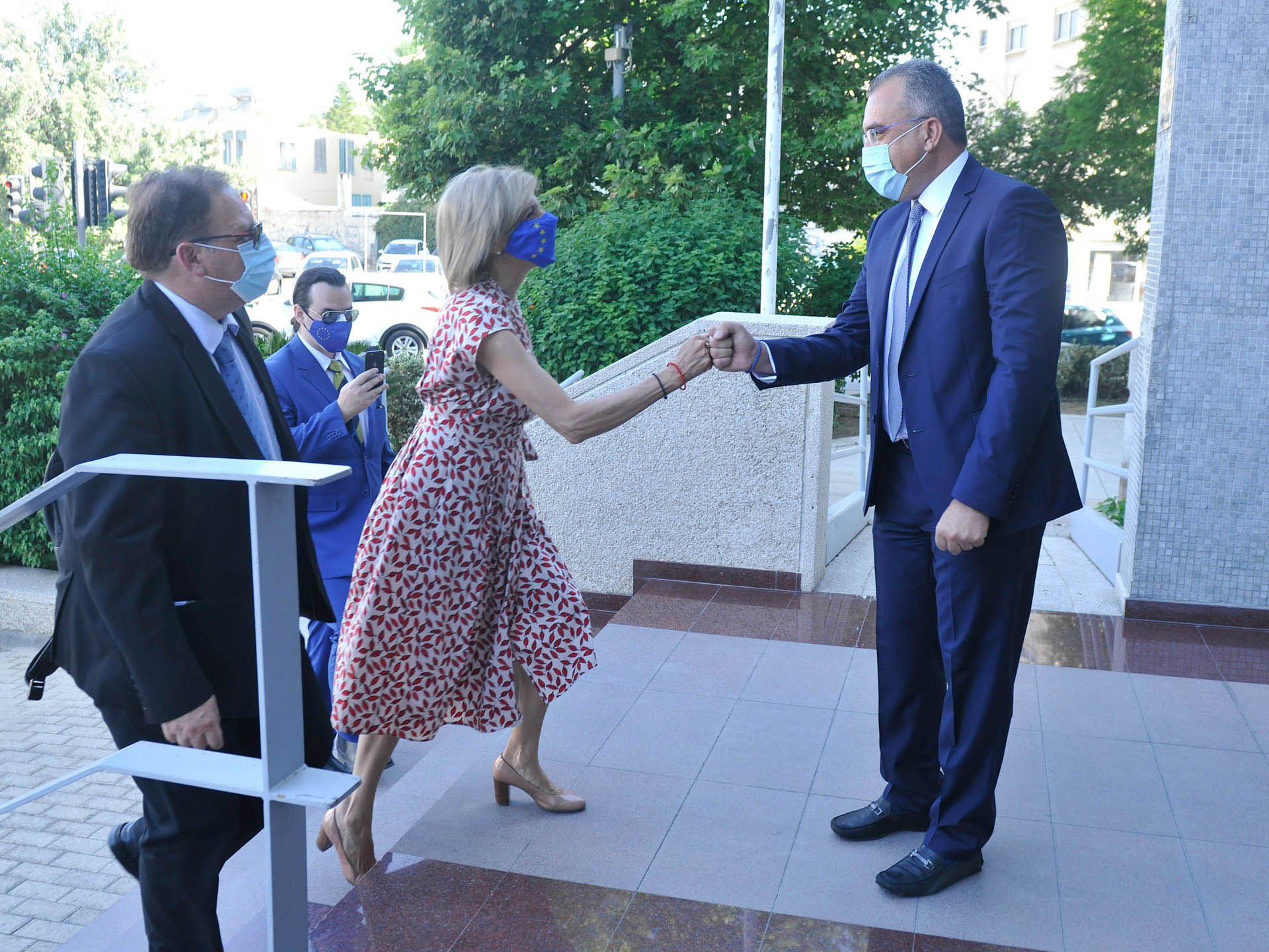 image Coronavirus: Kyriakides praises Cyprus’ walk-in jab centres