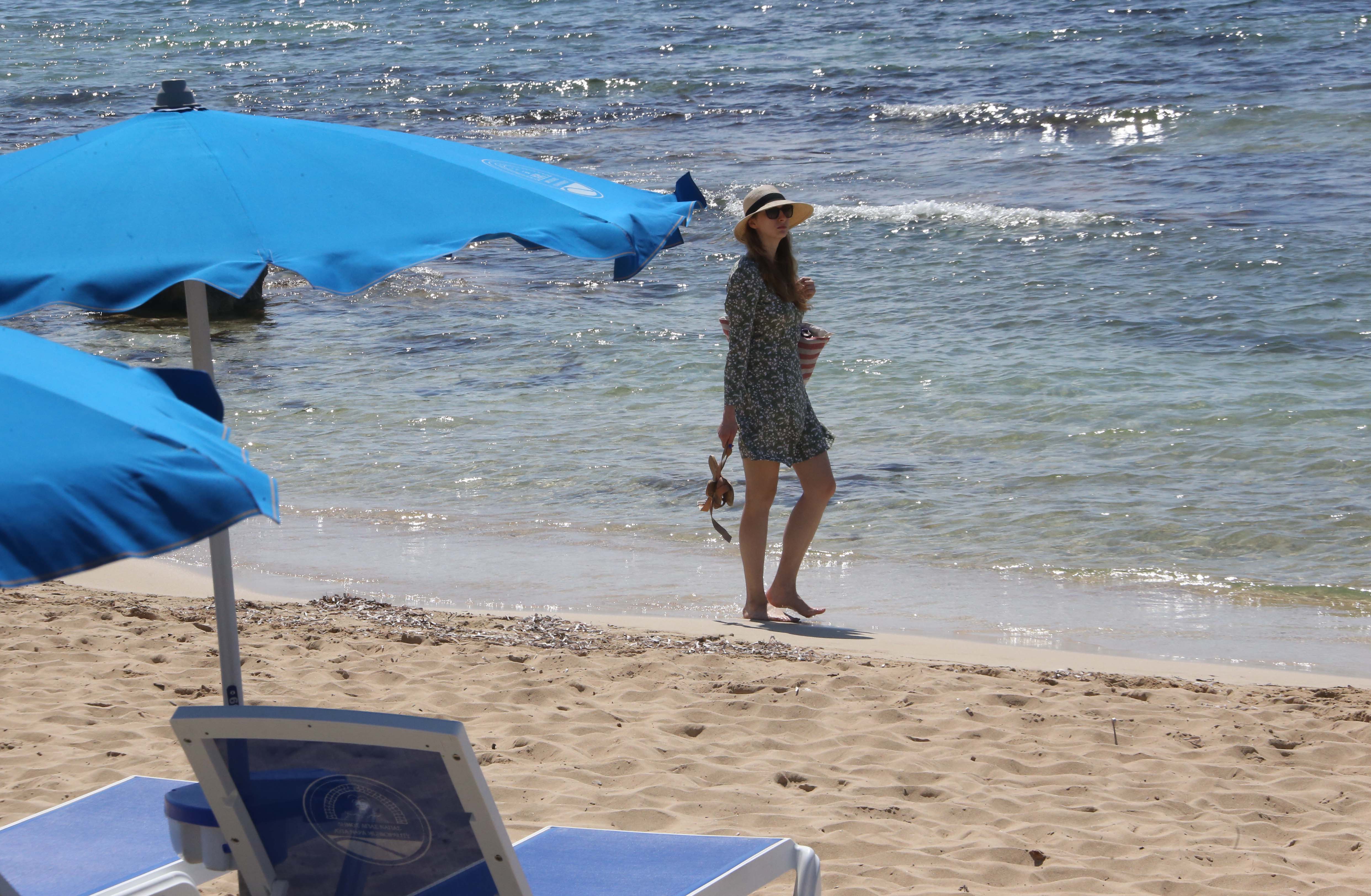 image Yellow alert as heat wave continues