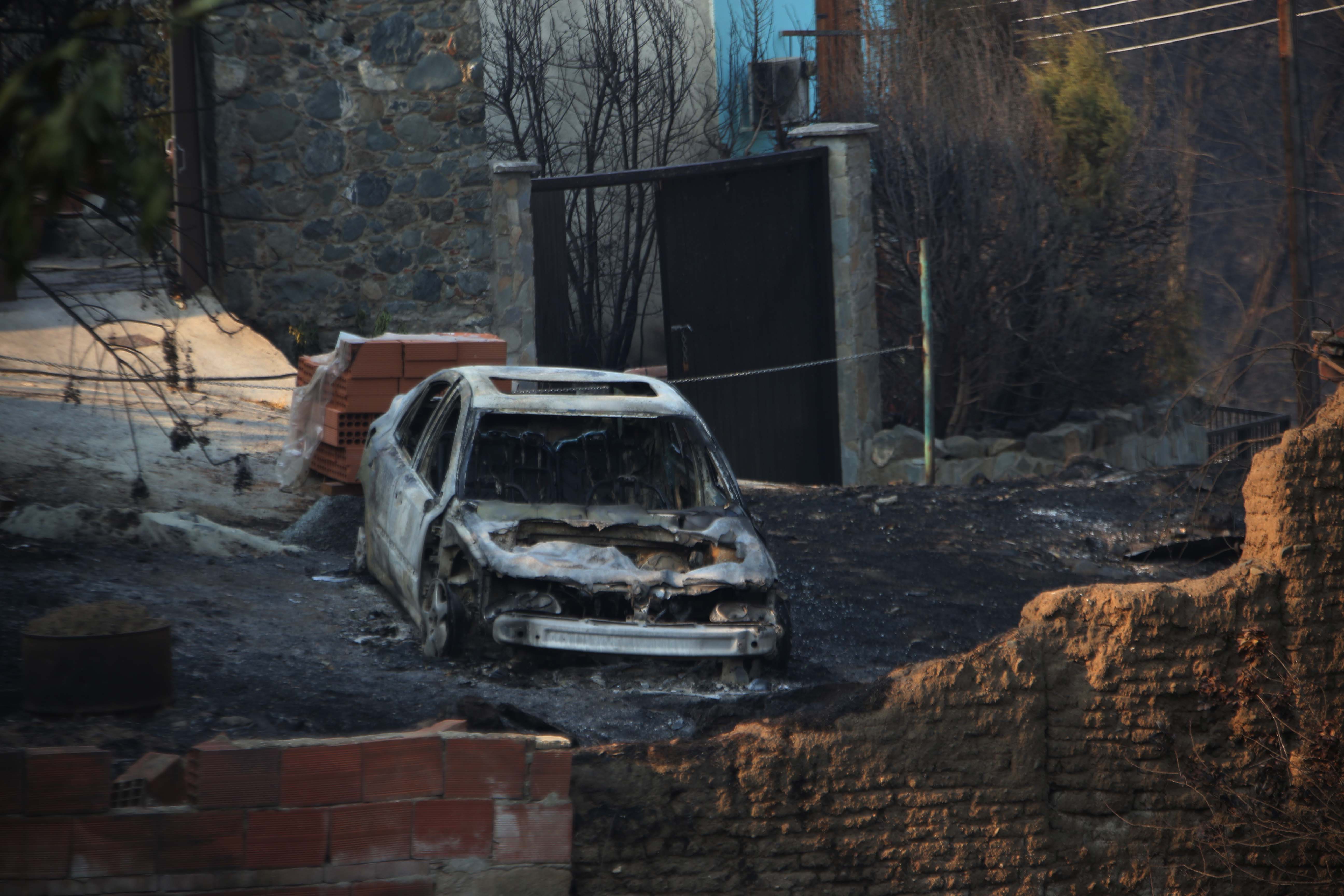 image Labour union calls for investigation into how Egyptians died in fire (Update 2)