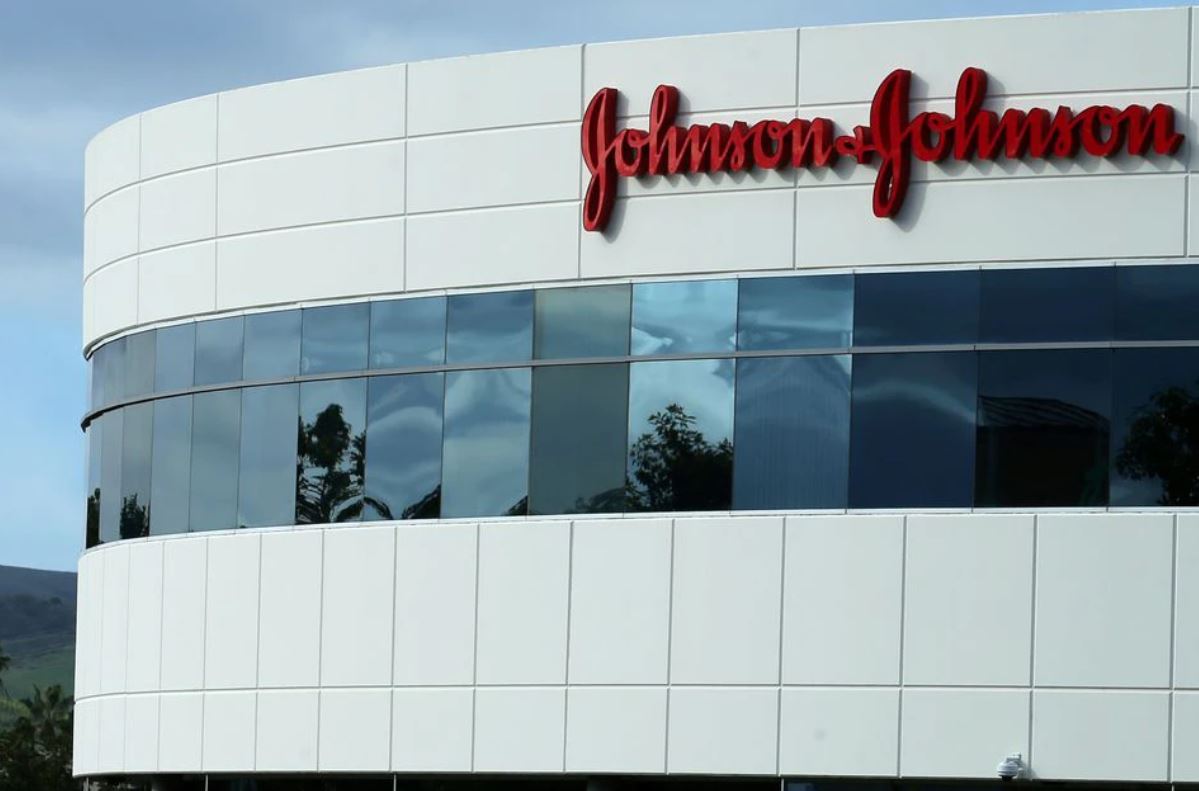 image J&#038;J raises revenue forecast, estimates $2.5 bln in COVID-19 vaccine sales
