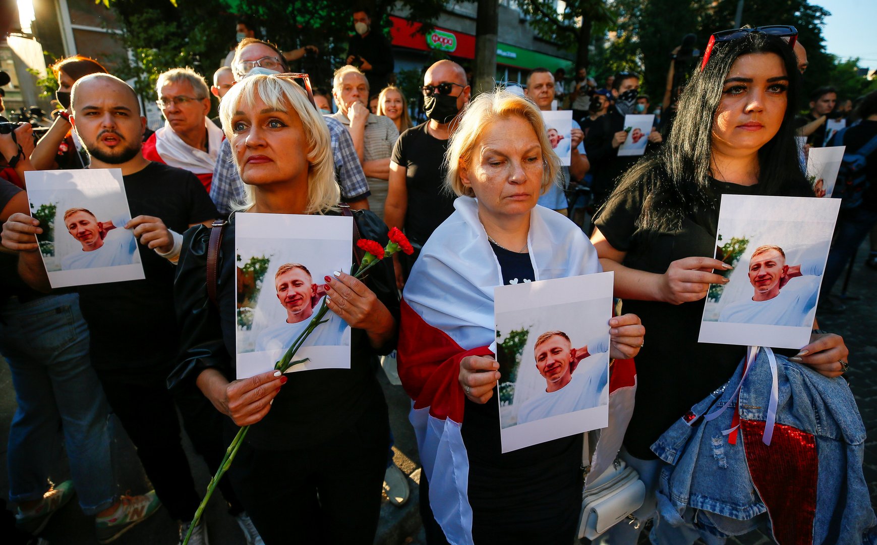 image Head of Belarusian exile group found hanged in Ukraine, police open murder case