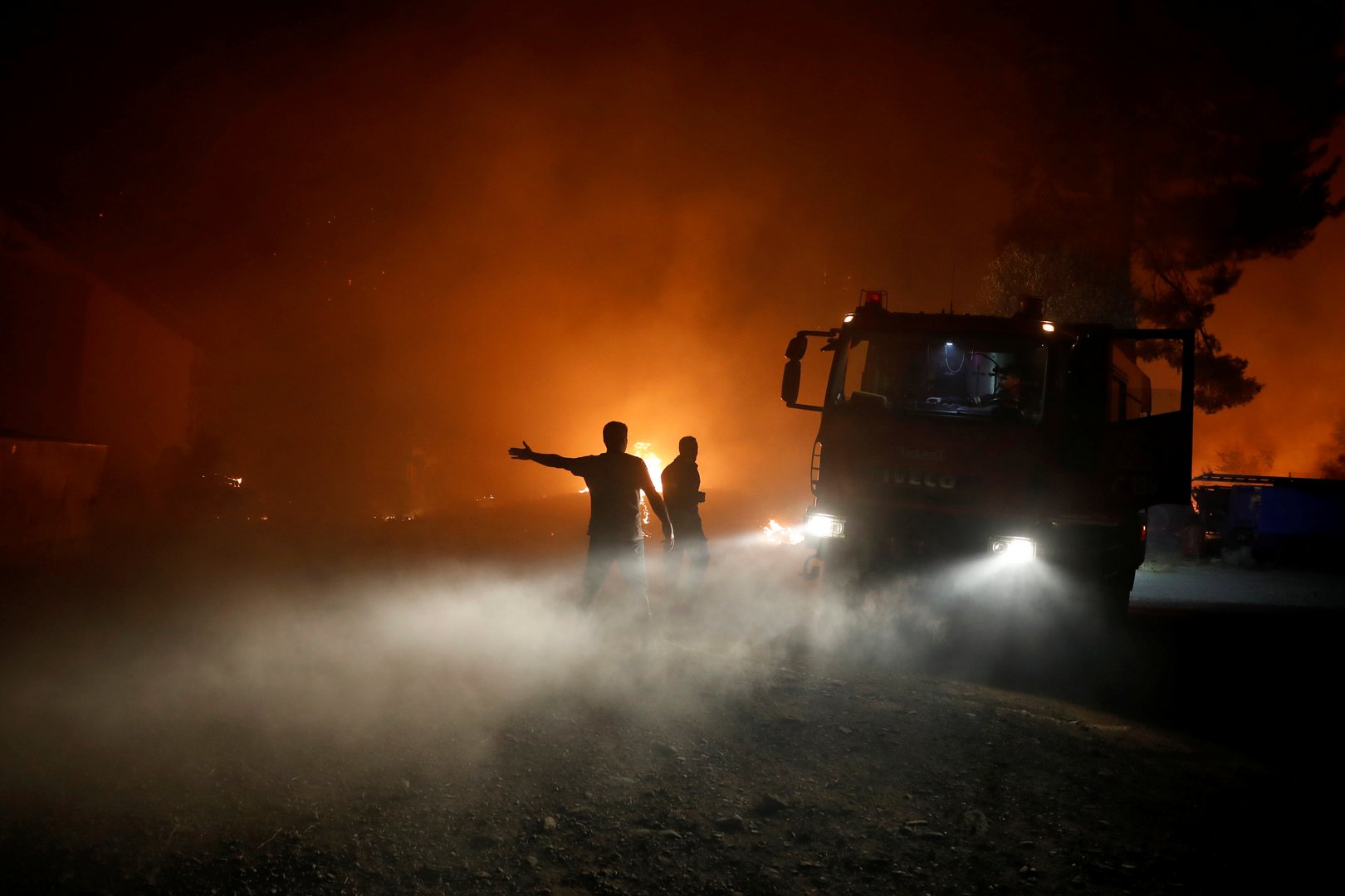 image ‘Active fronts and constant flare-ups’ Cypriot team battles fires in Greece (Updated)