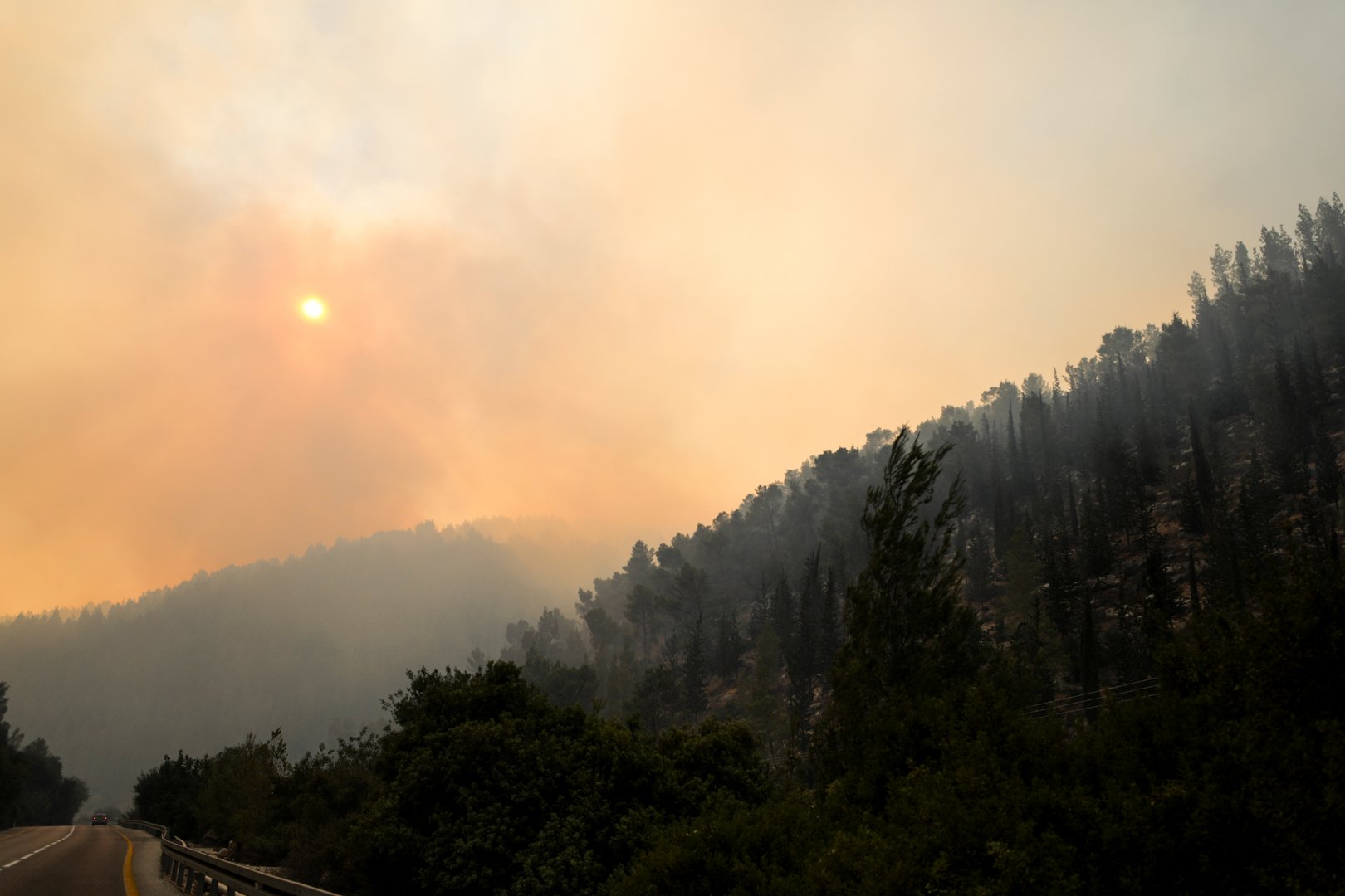 image Cyprus offers firefighting help to Israel