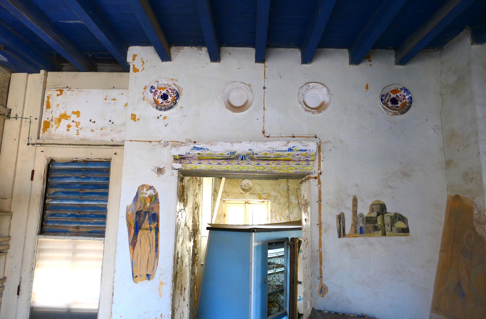 image A visit to artist Pol Georgiou&#8217;s ‘Blue Bungalow’ in Varosha (with video)