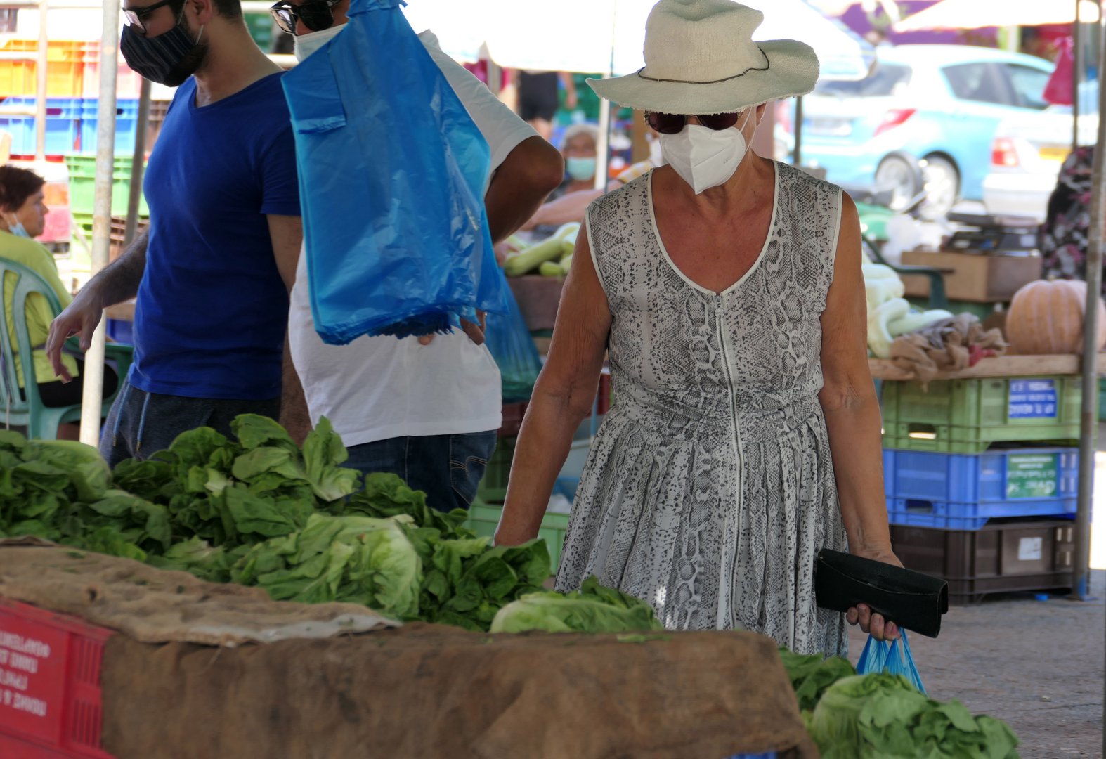 image Temperatures to drop below 40C over the weekend  