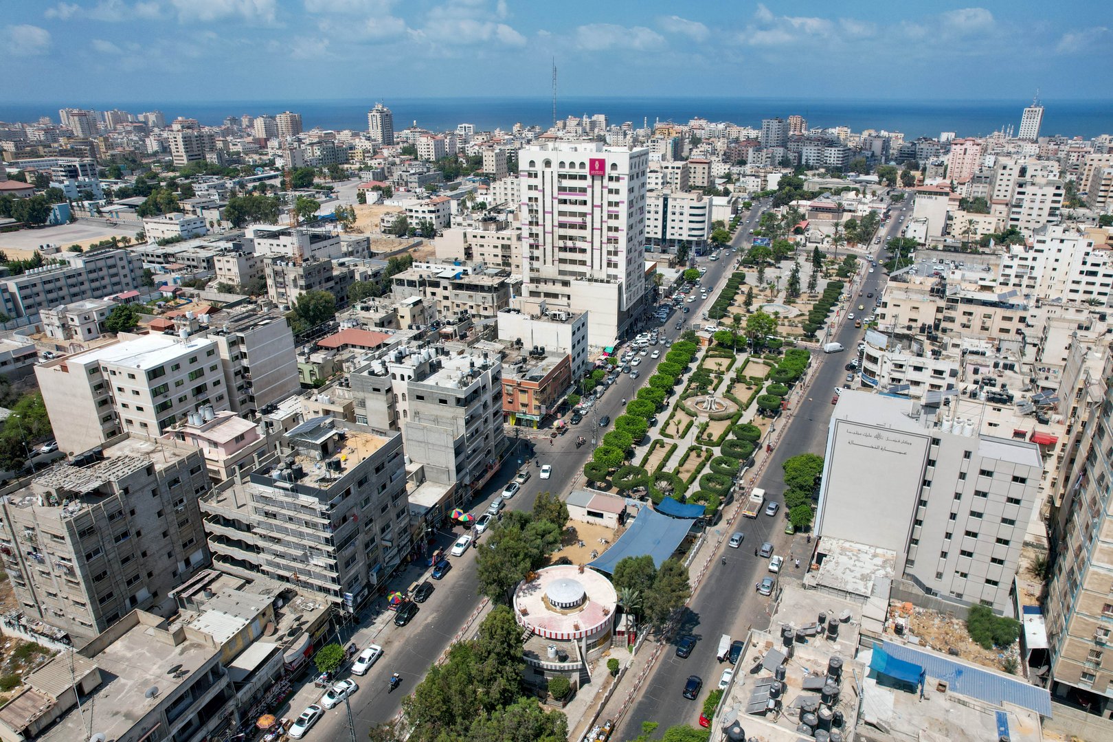 image Israel bombs Hamas sites in Gaza over fire balloons