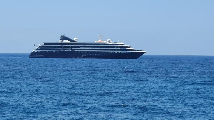 image Cruise ship makes brief stopover off Paphos