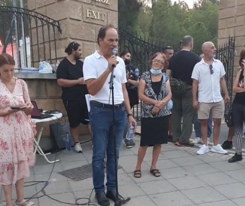 image Coronavirus: Protest against vaccination of children