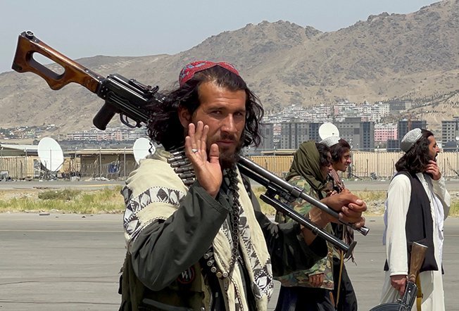 image UAE holds talks with Taliban to run Kabul airport
