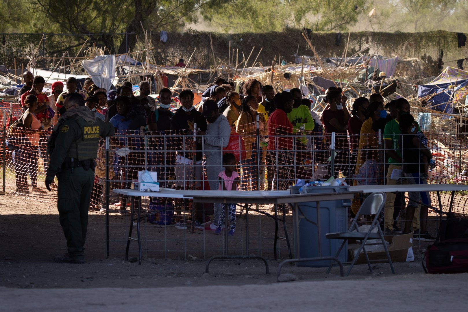 image U.S. border camp closed, Haitians there face mixed fates