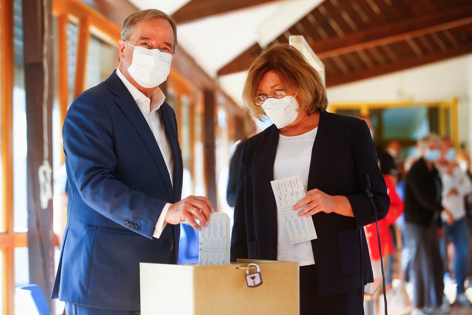 image German conservative candidate makes voting blunder on election day