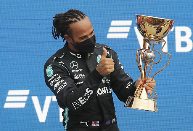 image Hamilton becomes first F1 driver with 100 wins