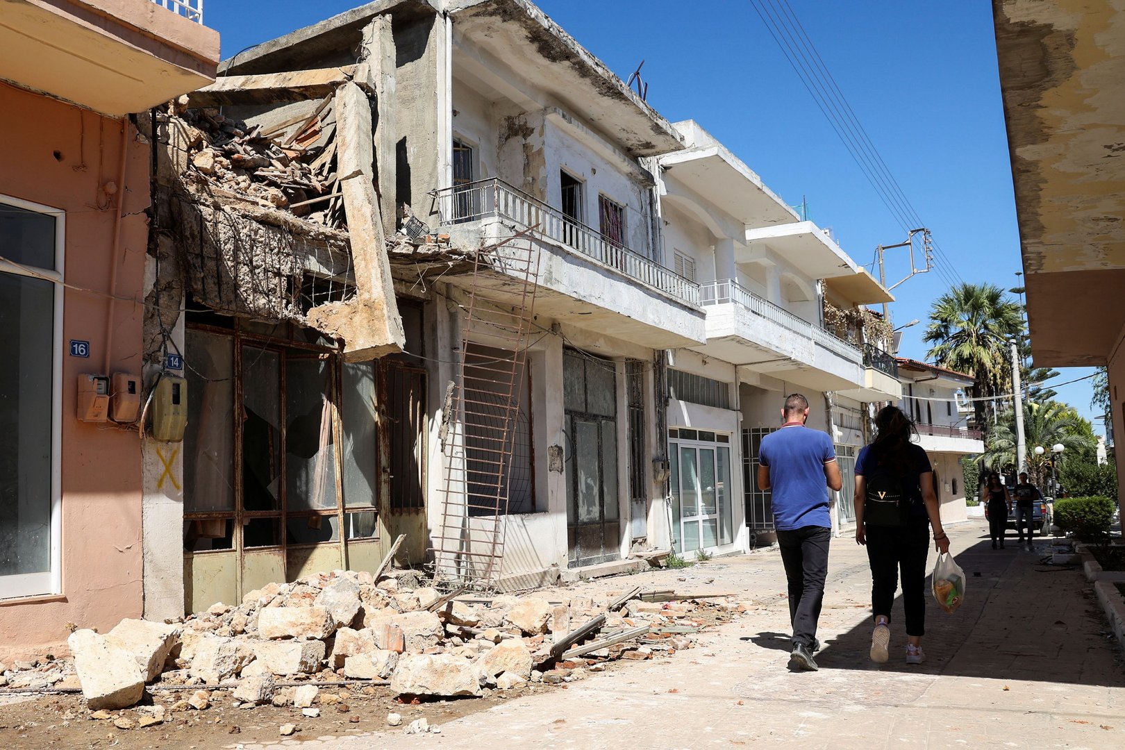 image Cyprus offers help to Crete after earthquake