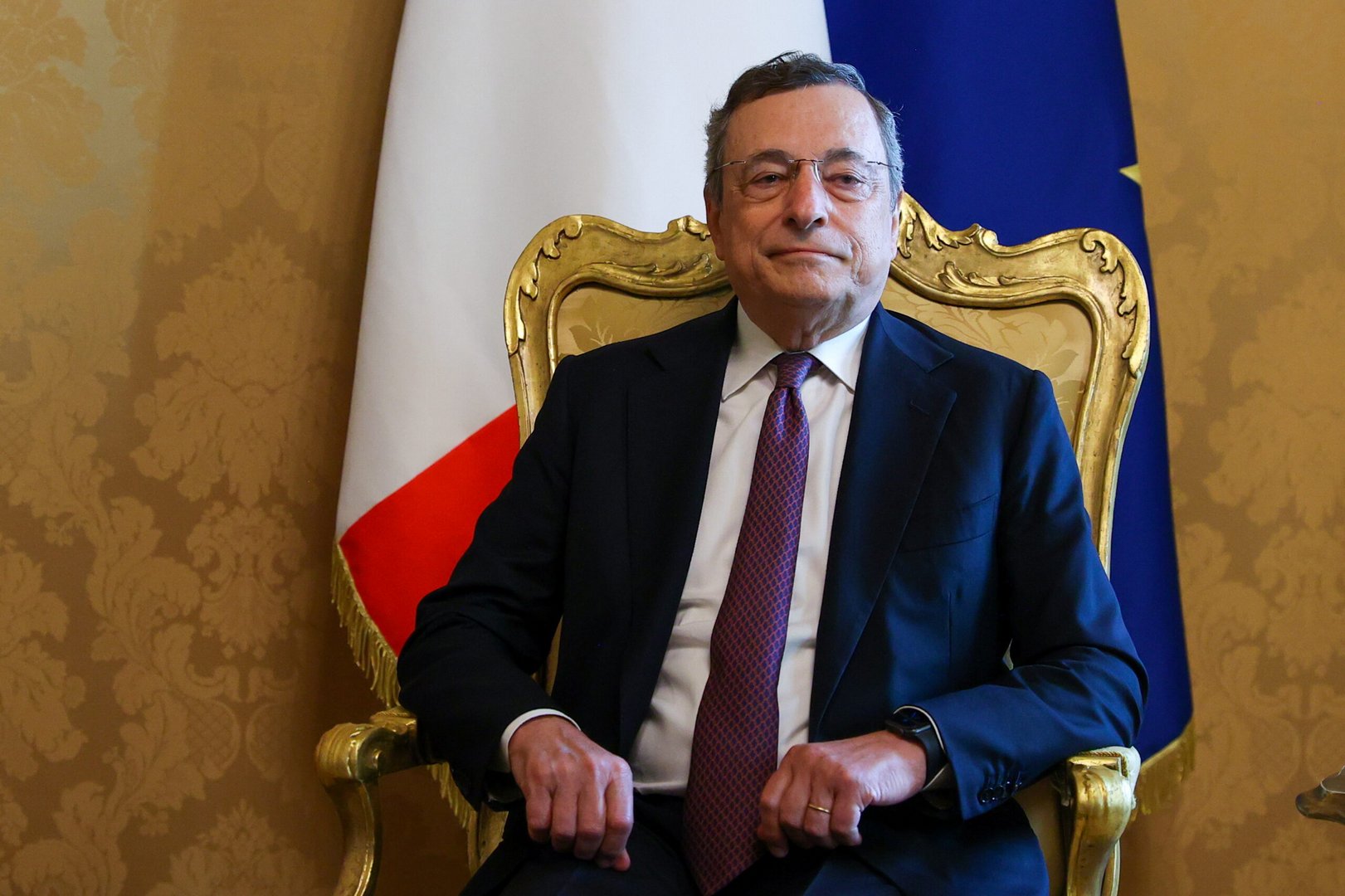russian foreign minister sergei lavrov meets italian prime minister mario draghi in rome