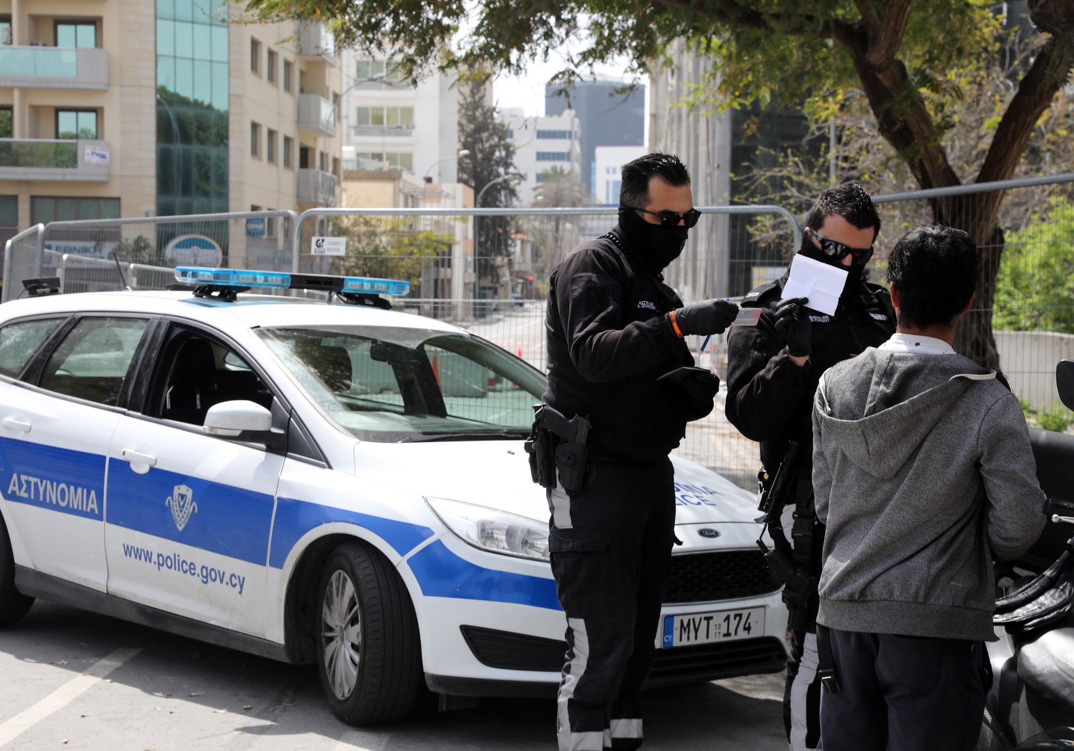 image Ombudswoman says all police officers should undergo anti-homophobic training