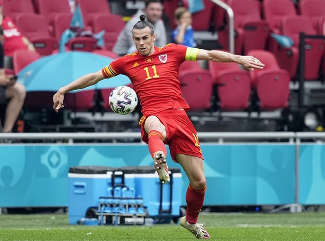image Repeat racism offenders should be kicked out of football, says Bale