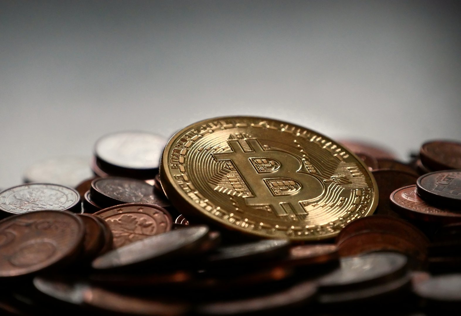 image How much do crypto exchanges charge?