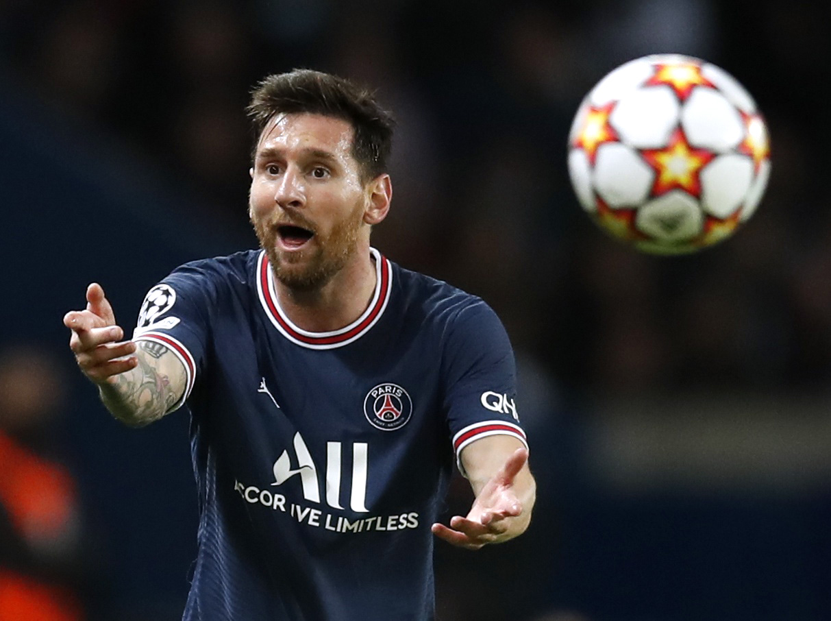 image Messi scores maiden goal for PSG in 2-0 win over Man City