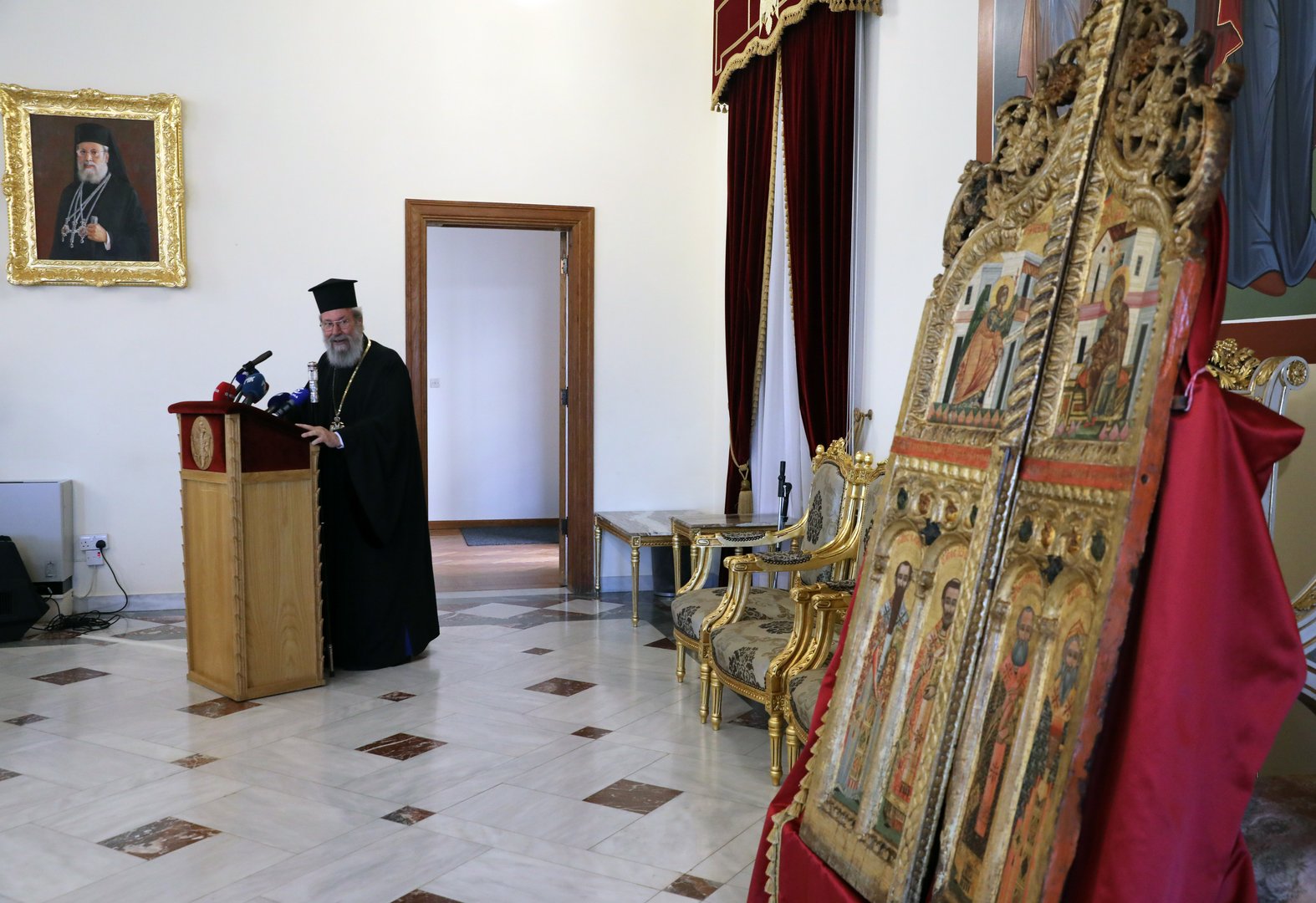 image Welcome ceremony for repatriation of Ayios Anastasios royal doors (photos)