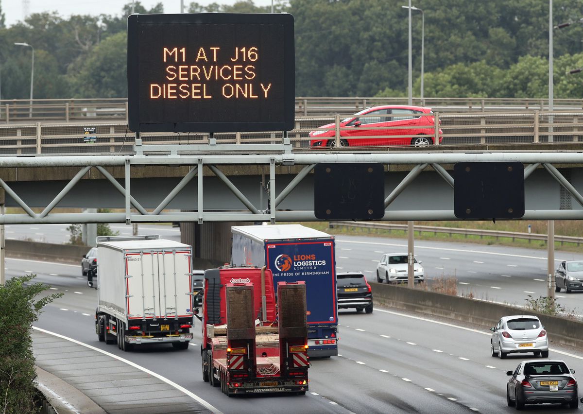 image Imminent UK border changes could add to trucker problems, industry group says