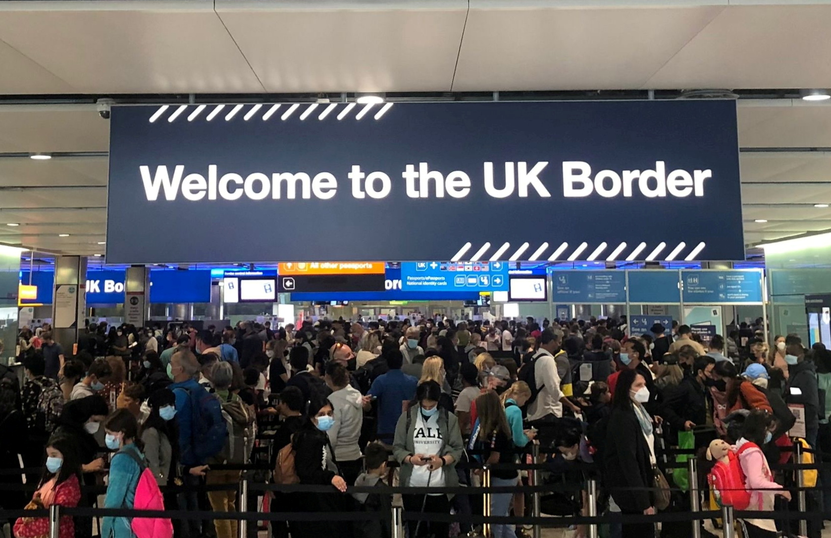 image England eases testing rules for passengers, Sydney to open to vaccinated travellers without quarantine