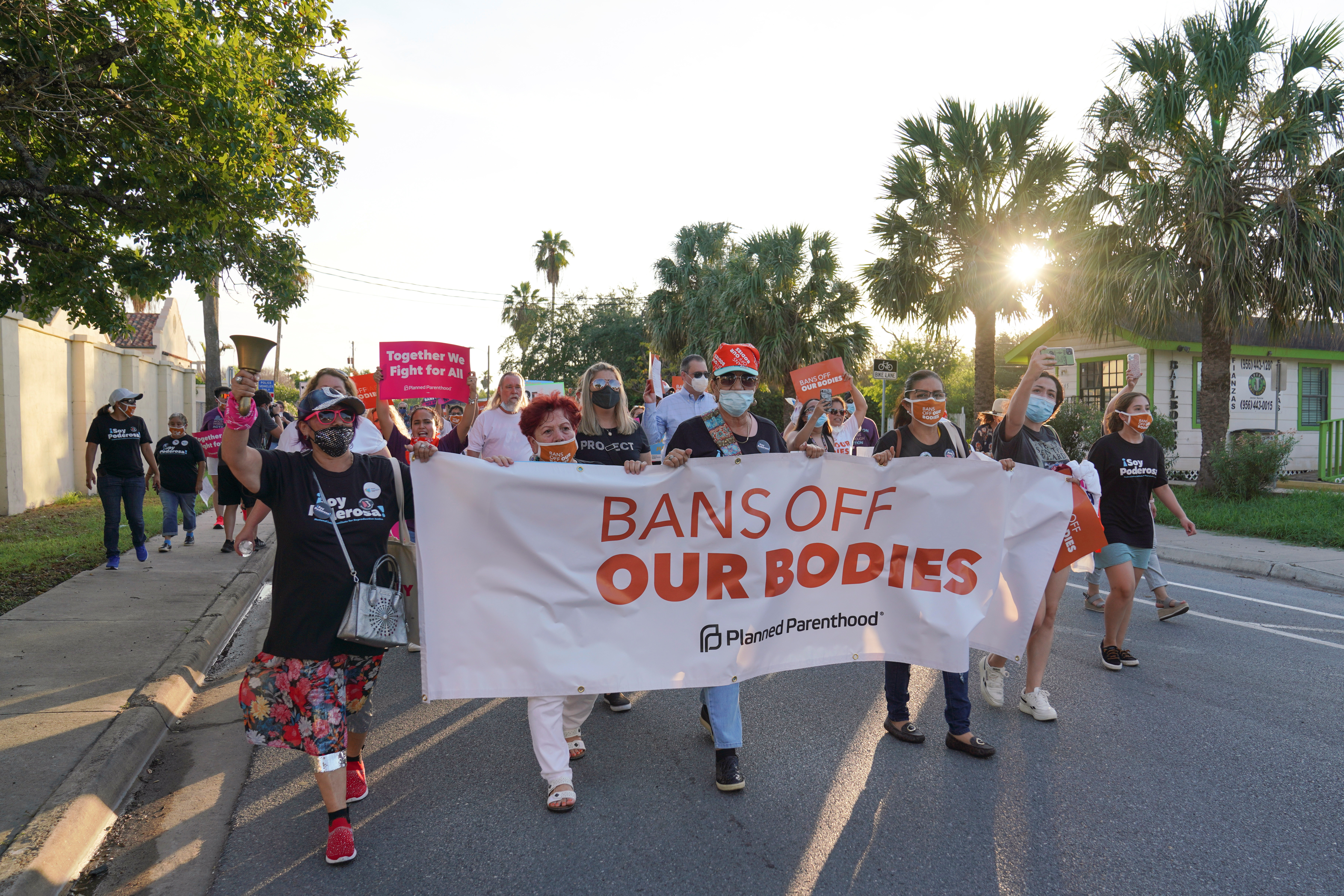image Texas law sparks hundreds of U.S. protests against abortion restrictions