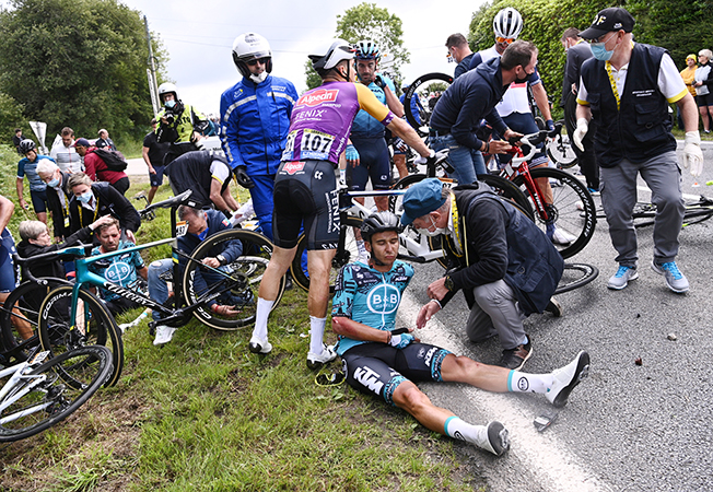 image Fan who caused Tour de France crash goes on trial