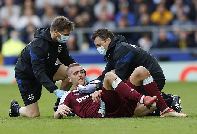image West Ham’s Soucek recovering from plastic surgery to face after kick