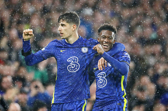 image Chelsea hammer Malmo 4-0 but lose strikers to injury