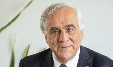 comment ellinas professor costas papanicolas