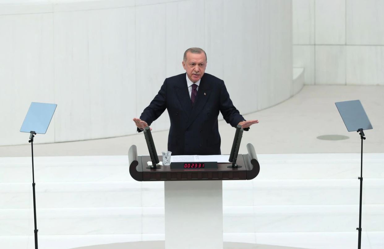 image Turkey to open 1,000 markets to counter high inflation, Erdogan says