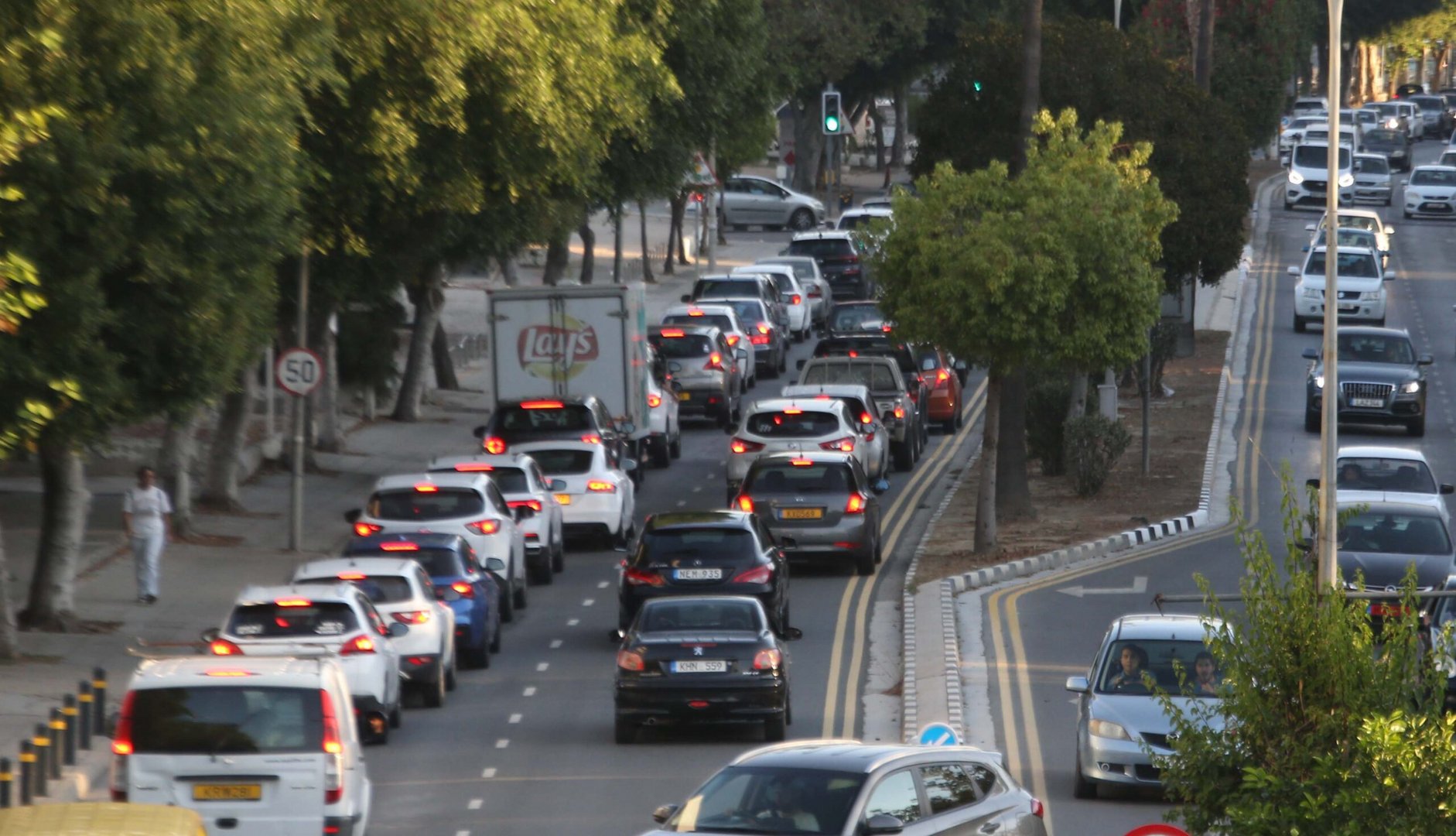 feature nick cars heading into the city centre from limassol avenue (left hand lanes) (christos theodorides)