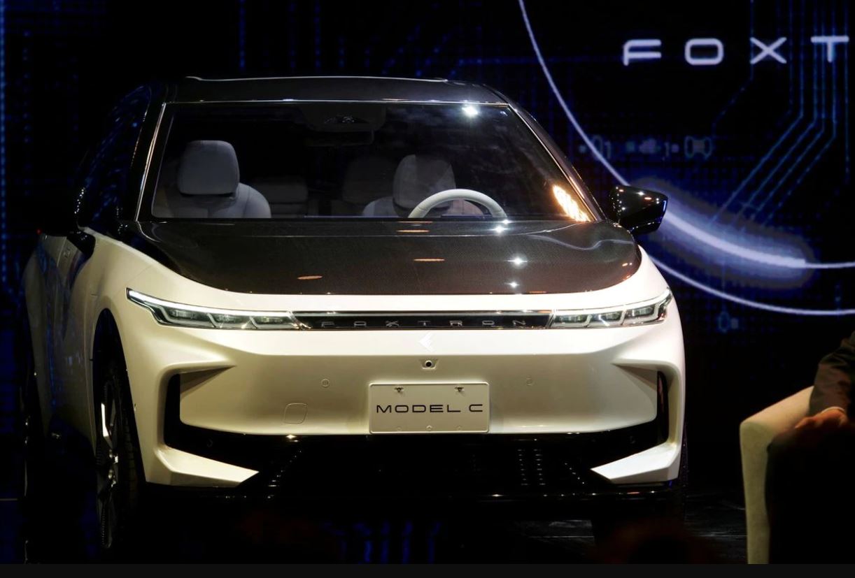 image Carmakers shift up a gear in race to go electric